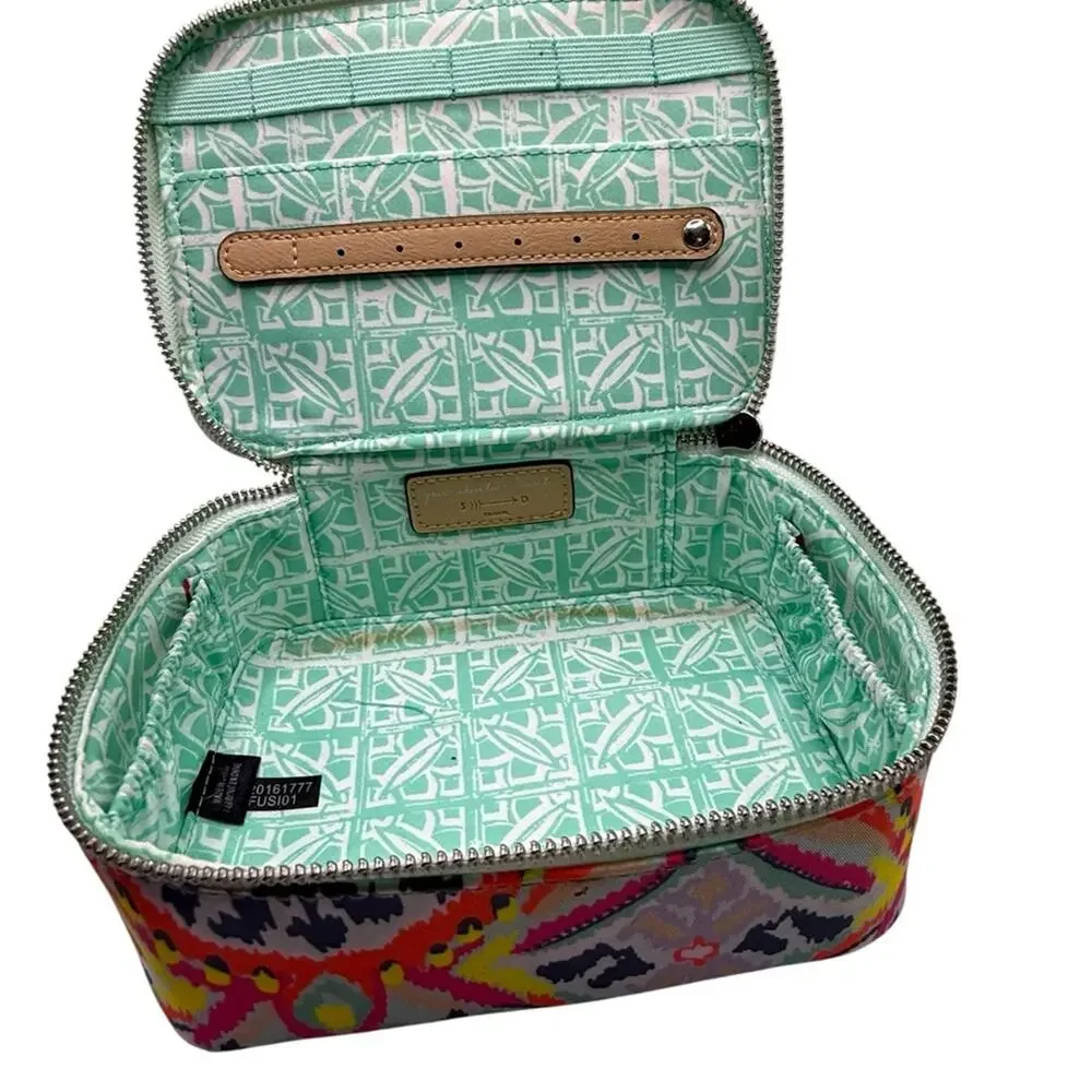 S & D Travel Jewelry Case with Multicolored Print and Zipper Closure